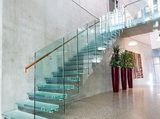 стеклянные ограждения лестниц-5